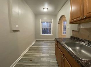3935 W Diversey, Chicago, IL 60647