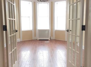 7520 62nd St #2, Glendale, NY 11385