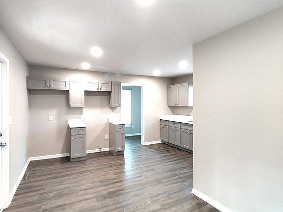 4th image of 410 N 3rd St