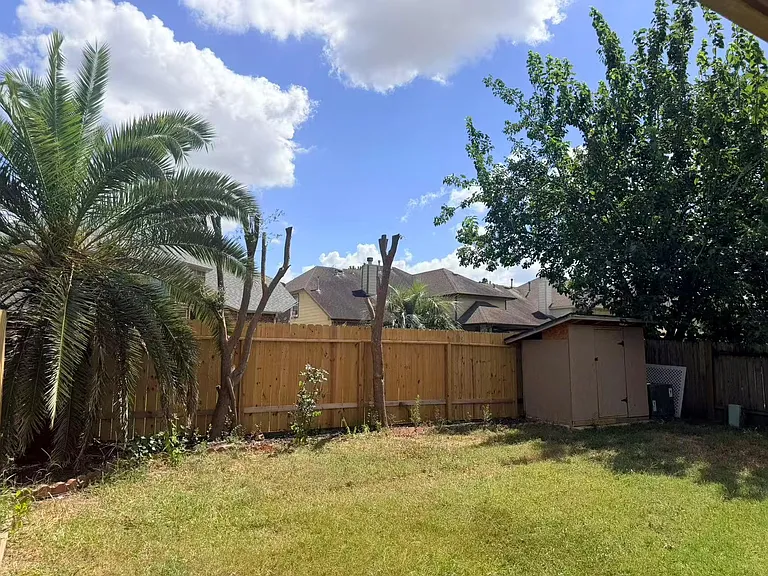 26327 Whittmore Fields Dr — Photo 19