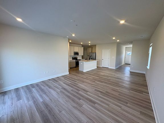 4th image of 1684 Lake Placid Dr #1