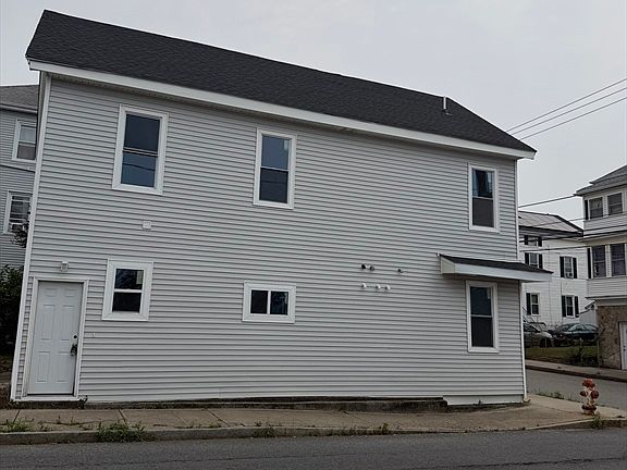 2nd image of 82 William St