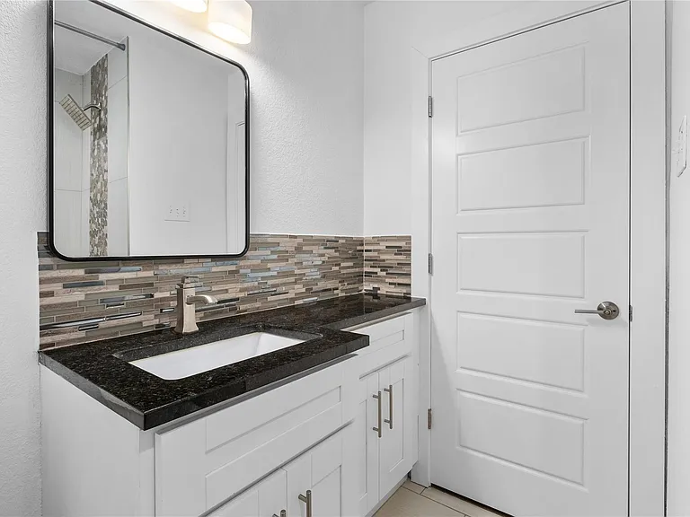 6414 Kenilworth Dr — Photo 20