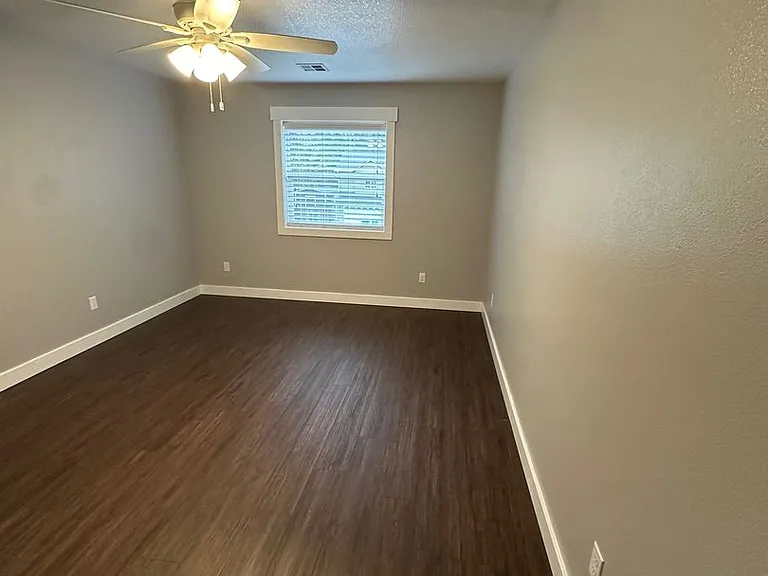 1670 Westwind Cir — Photo 10