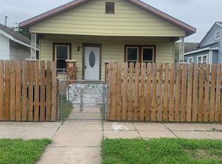 5108 Avenue R, Galveston, TX 77551