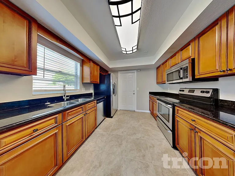 1807 N Waterman Dr — Photo 5