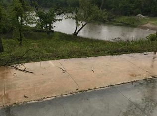 414 Lakeview Ln, Carl Junction, MO 64834
