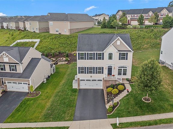 4th image of 124 Buckingham Dr