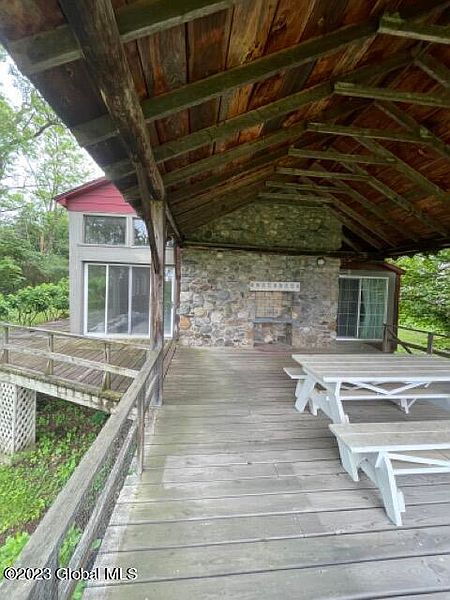 5th image of 231 Kenyon Hill Road