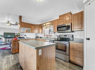 427 Main St N, Redcliff, AB T0J 2P0