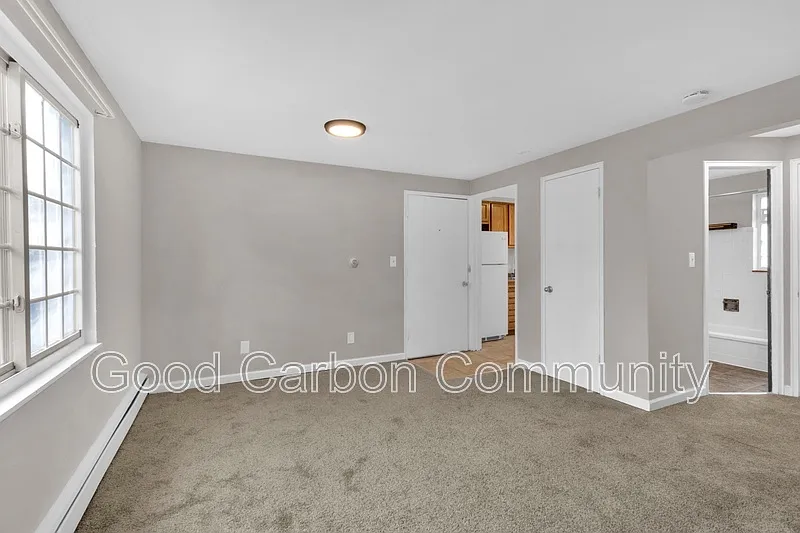 Building Photo - 313 Beattie Ave #1