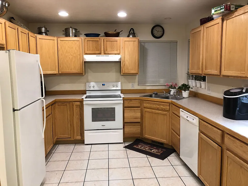 170 Latigo Dr