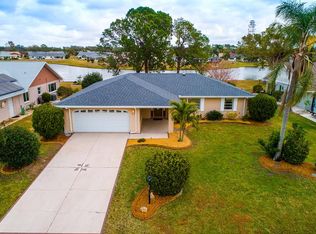 1015 El Rancho Dr, Sun City Center, FL 33573