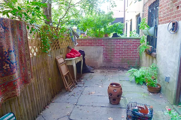 Rented by Level Group | media 2