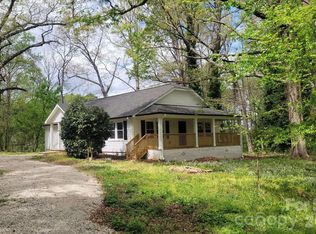 636 Harrison Sanders Ln, Lincolnton, NC 28092