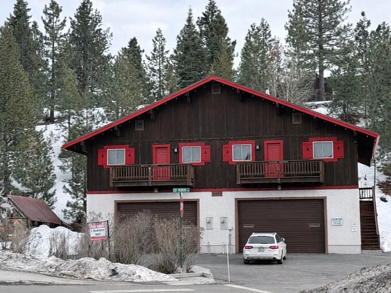 Forrest Chalet