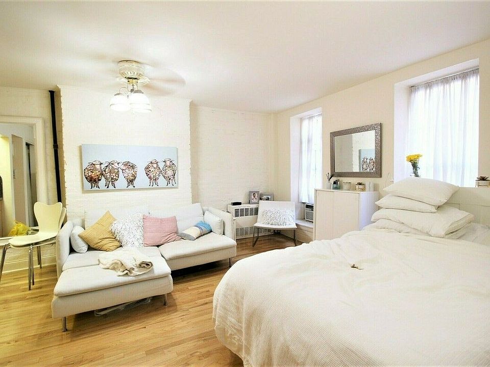 1st image of 424 W 22nd St APT 1
