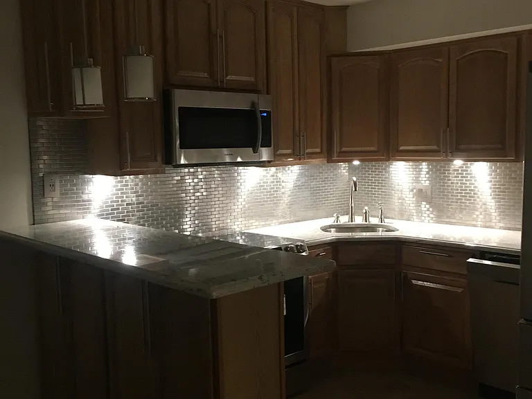 214 Arlington Ave — Photo 4