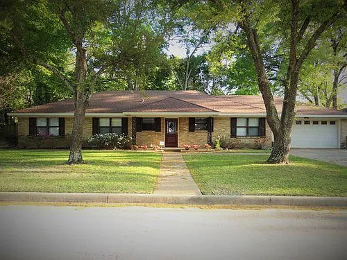 111 Baylor Dr Photo 1