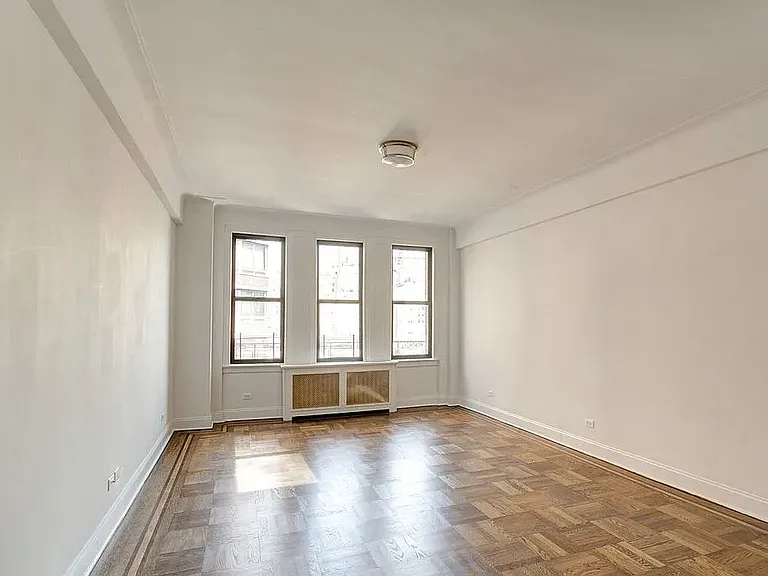 222 W 83rd St #10A — Photo 6