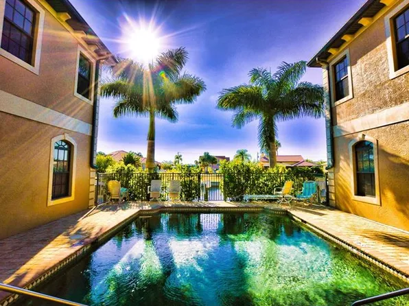 1323 Mediterranean Dr #2, Punta Gorda, FL 33950