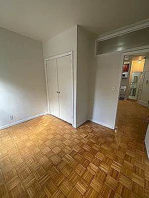 3rd image of 47 Orchard St #1
