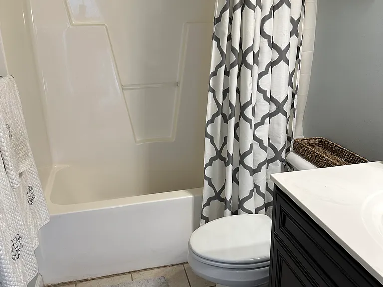 501 King Ct — Photo 38