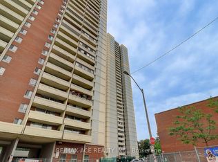3 Massey Sq #906, Toronto, ON
