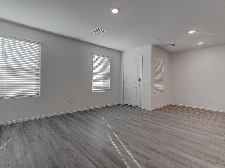 7371 Craig Cove Ct — Photo 4
