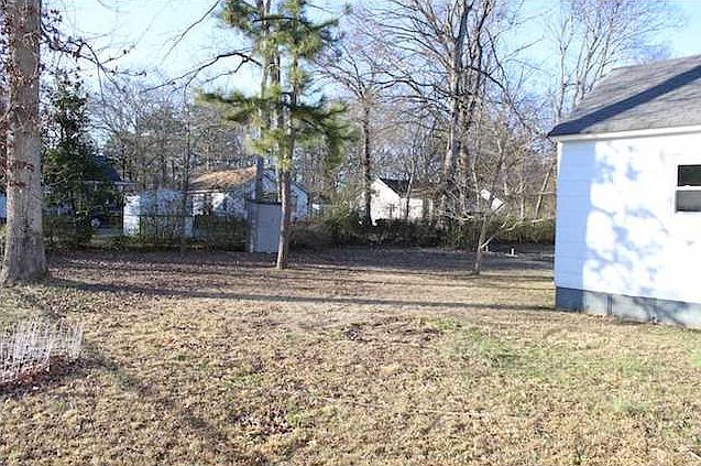 1st image of 411 N Lovell Ave