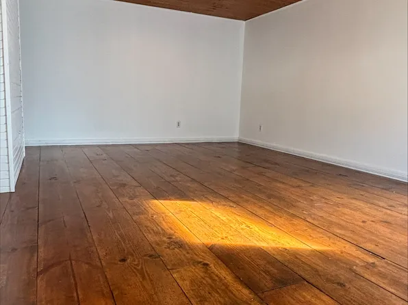 901 E Brooks St #905, Norman, OK 73071