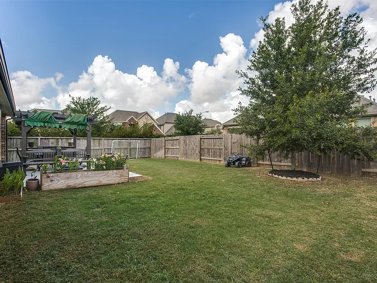 4810 Addison Forest Trl — Photo 32