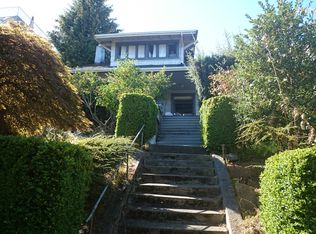 825 34th Ave S, Seattle, WA 98112