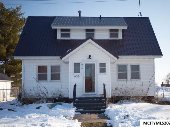 620 College St, Marble Rock, IA 50653