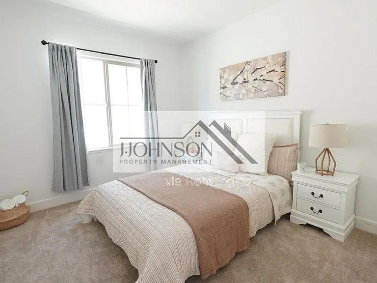 49 W Piazza St — Photo 14