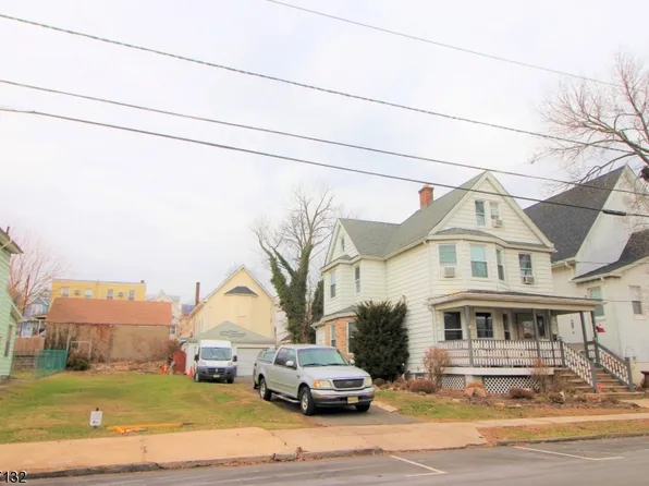 379-381 Forest Street, Kearny Town, NJ 07032