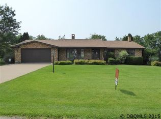 13180 Terrell Ridge Rd, Dubuque, IA 52003