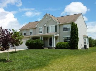 140 W Waterbury Dr, Springboro, OH 45066