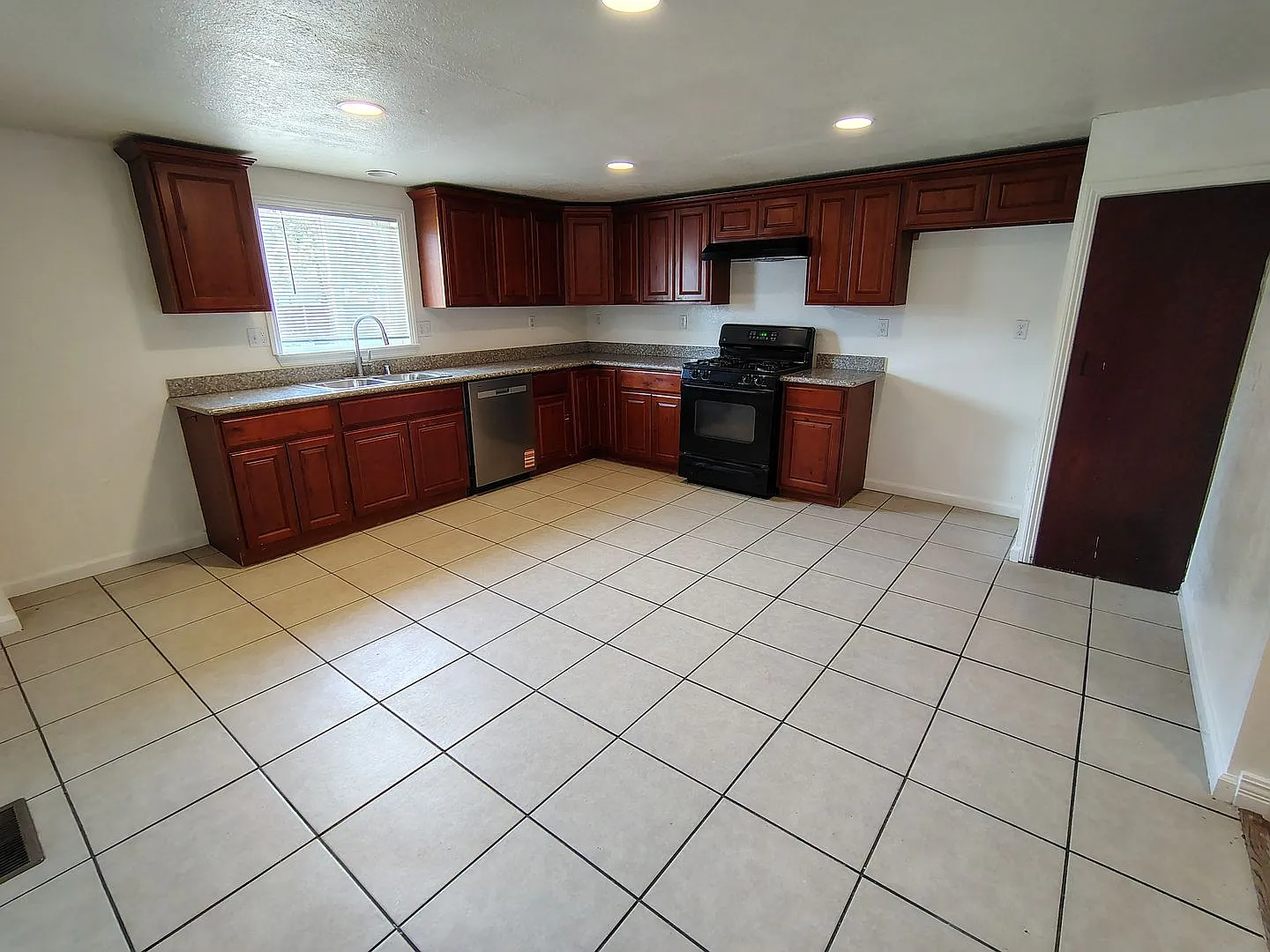 1351 Leonard Avenue #A, Modesto, CA 95351 Move-In Special- Half-Off First Month's Rent — Photo 1