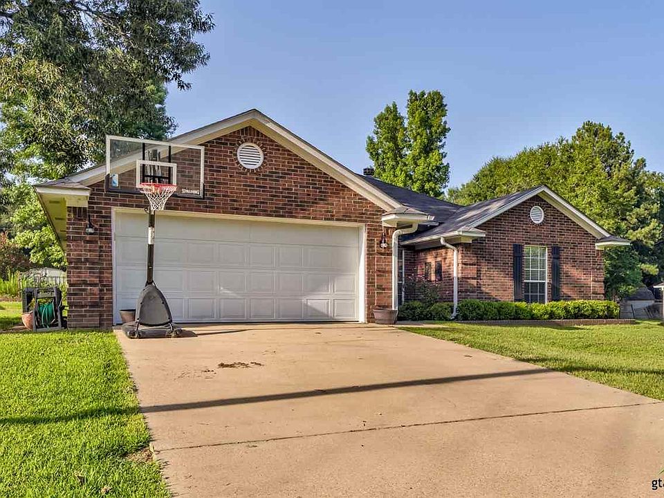 1st image of 207 Jamie Dr