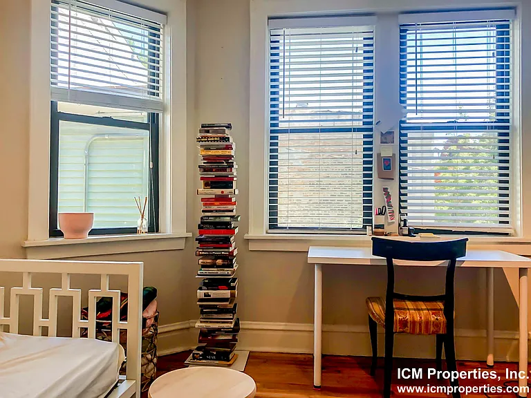 2210 W Wilson Ave #2 — Photo 6