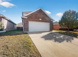 9716 Brenden Dr, Fort Worth, TX 76108