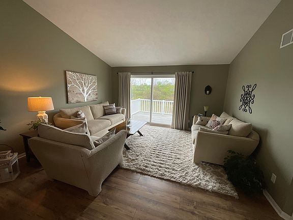 5th image of 10973 Cranberry Ct
