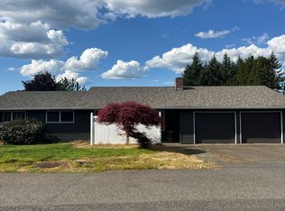 15671 S Henrici Rd, Oregon City, OR 97045