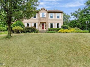 1 Spruce Run, East Greenbush, NY 12061