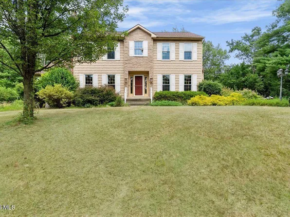 1 Spruce Run, East Greenbush, NY 12061