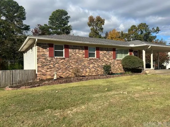 6 Christopher Dr, Sherwood, AR 72120