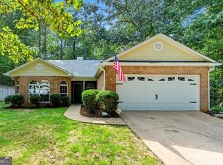 8060 Longleaf Dr, Villa Rica, GA 30180