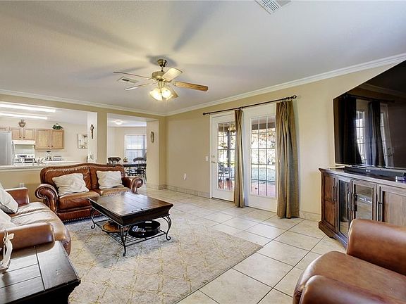 3rd image of 5402 Lurlyne Ct