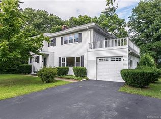 86 Briarfield Dr, Stratford, CT 06614